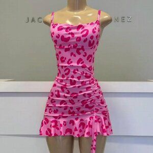 pink dress